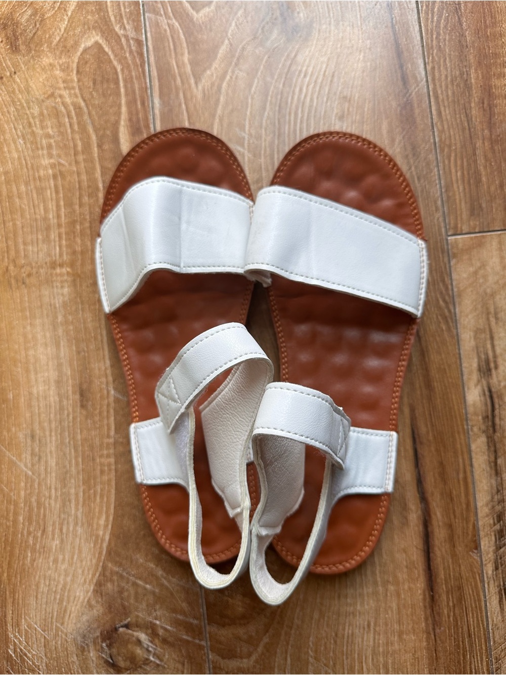 New sandals size 37
